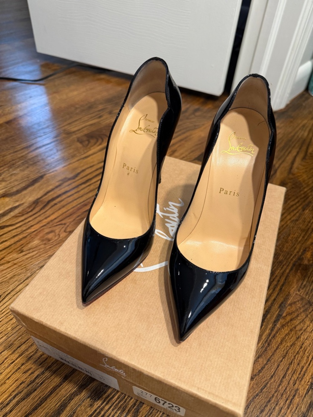 Christian Louboutin Black Patent Pointed Scalloped Stiletto Pumps - Picture 2 of 7